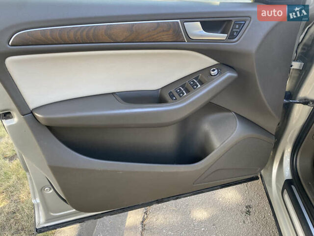 Серый Ауди Ку 5, объемом двигателя 1.97 л и пробегом 233 тыс. км за 16999 $, фото 25 на Automoto.ua