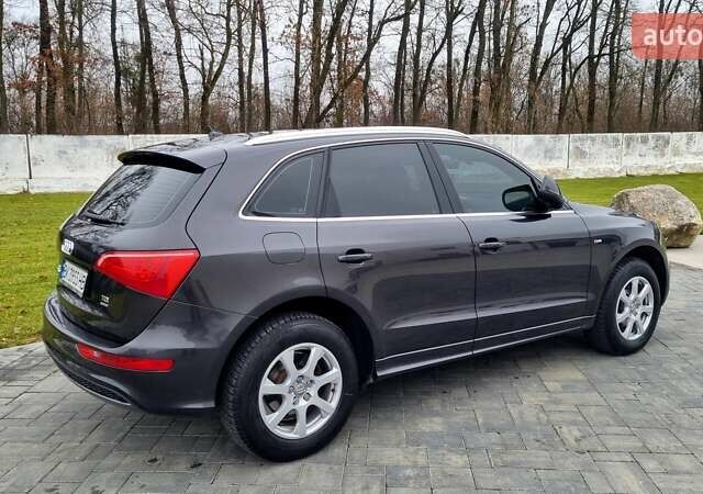 Серый Ауди Ку 5, объемом двигателя 1.97 л и пробегом 206 тыс. км за 15999 $, фото 12 на Automoto.ua