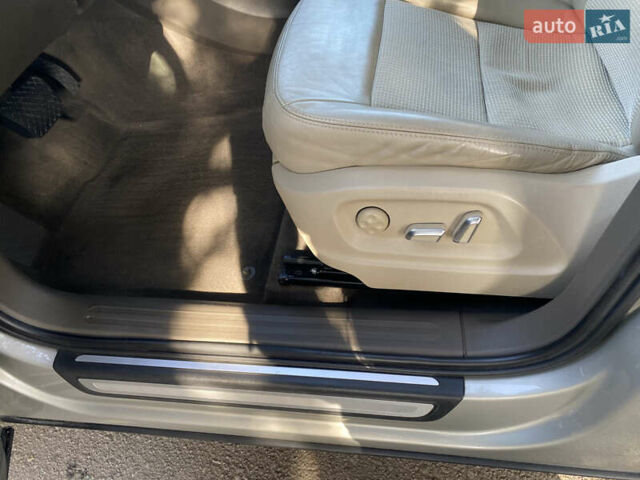 Серый Ауди Ку 5, объемом двигателя 1.97 л и пробегом 233 тыс. км за 16999 $, фото 33 на Automoto.ua