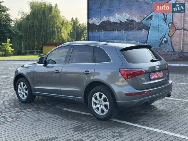 Серый Ауди Ку 5, объемом двигателя 2 л и пробегом 127 тыс. км за 12499 $, фото 6 на Automoto.ua