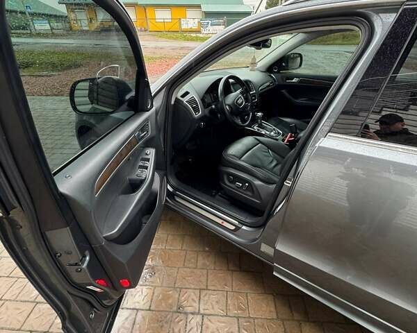 Сірий Ауді Ку 5, об'ємом двигуна 3 л та пробігом 263 тис. км за 13300 $, фото 14 на Automoto.ua