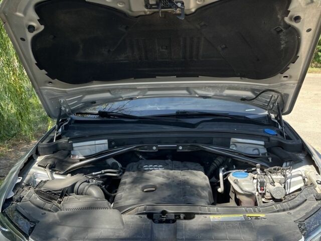 Сірий Ауді Ку 5, об'ємом двигуна 2 л та пробігом 180 тис. км за 14000 $, фото 9 на Automoto.ua