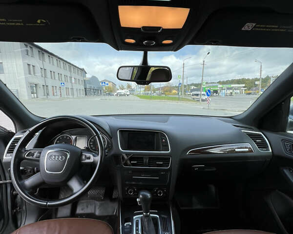 Сірий Ауді Ку 5, об'ємом двигуна 1.98 л та пробігом 183 тис. км за 15000 $, фото 1 на Automoto.ua