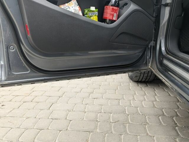 Серый Ауди Ку 5, объемом двигателя 2 л и пробегом 204 тыс. км за 10500 $, фото 7 на Automoto.ua