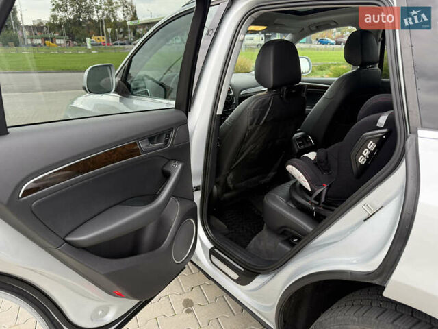 Ауди Ку 5 2012 в Харькове на Automoto.ua Серый Ауди Ку 5, объемом двигателя 1.98 л и пробегом 182 тыс. км за 15999 $, фото 22 на Automoto.ua