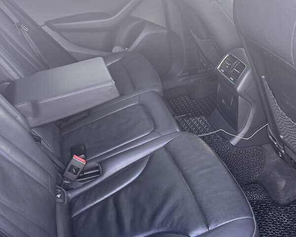 Серый Ауди Ку 5, объемом двигателя 1.98 л и пробегом 225 тыс. км за 12800 $, фото 2 на Automoto.ua