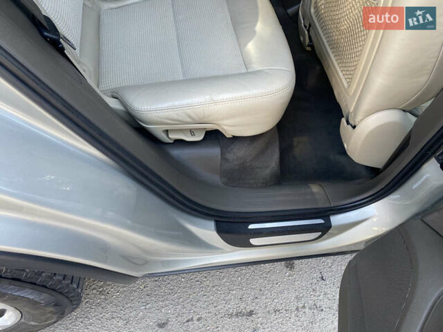 Серый Ауди Ку 5, объемом двигателя 1.97 л и пробегом 233 тыс. км за 16999 $, фото 43 на Automoto.ua