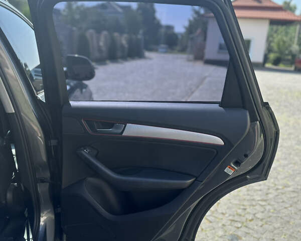 Серый Ауди Ку 5, объемом двигателя 1.97 л и пробегом 185 тыс. км за 17350 $, фото 35 на Automoto.ua