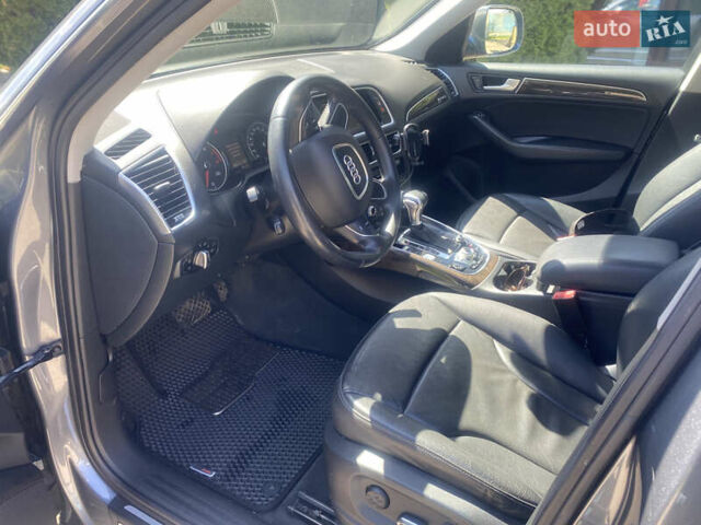 Серый Ауди Ку 5, объемом двигателя 1.98 л и пробегом 225 тыс. км за 15000 $, фото 13 на Automoto.ua