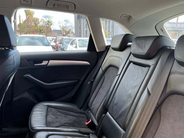 Сірий Ауді Ку 5, об'ємом двигуна 3 л та пробігом 270 тис. км за 18600 $, фото 19 на Automoto.ua