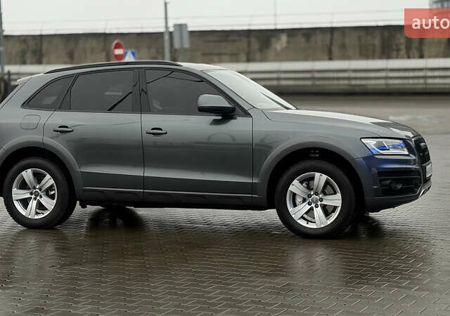 Серый Ауди Ку 5, объемом двигателя 2.97 л и пробегом 312 тыс. км за 19500 $, фото 4 на Automoto.ua