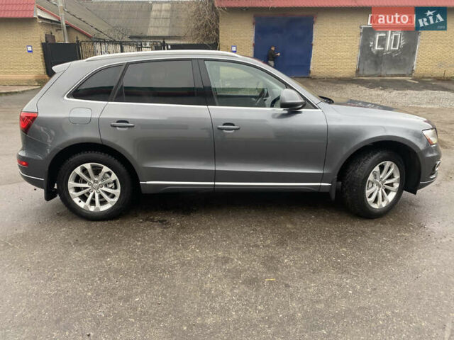 Серый Ауди Ку 5, объемом двигателя 1.98 л и пробегом 225 тыс. км за 15000 $, фото 2 на Automoto.ua