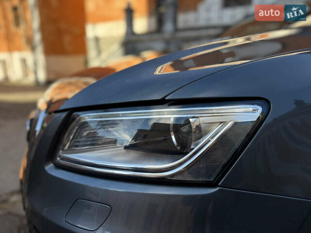 Серый Ауди Ку 5, объемом двигателя 2 л и пробегом 239 тыс. км за 17799 $, фото 52 на Automoto.ua