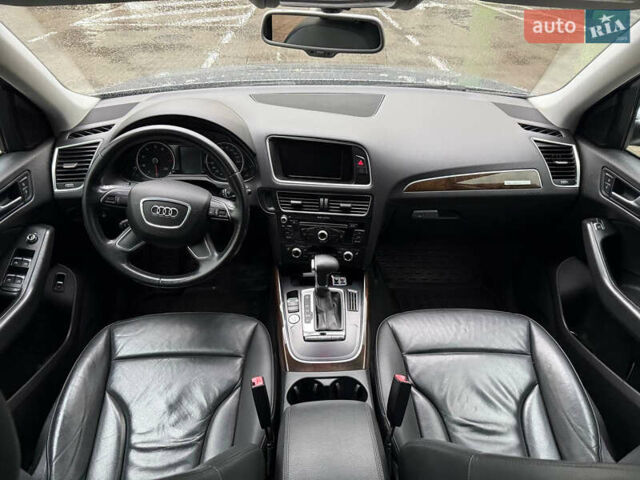 Серый Ауди Ку 5, объемом двигателя 2 л и пробегом 252 тыс. км за 13250 $, фото 12 на Automoto.ua