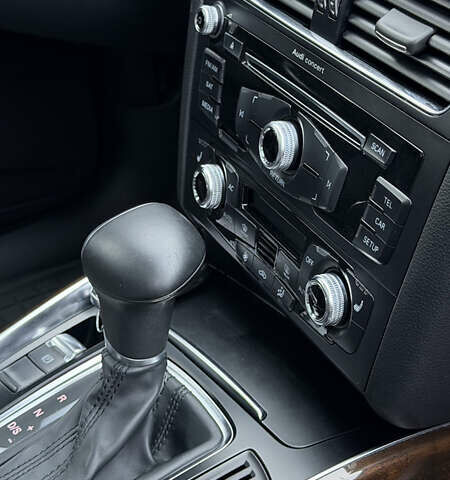 Серый Ауди Ку 5, объемом двигателя 1.98 л и пробегом 223 тыс. км за 12700 $, фото 28 на Automoto.ua