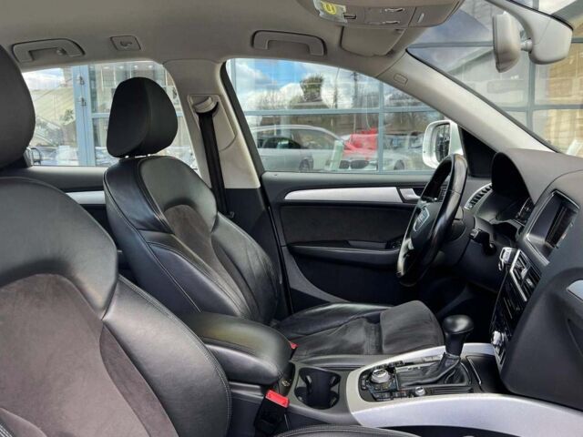 Сірий Ауді Ку 5, об'ємом двигуна 3 л та пробігом 270 тис. км за 18600 $, фото 20 на Automoto.ua