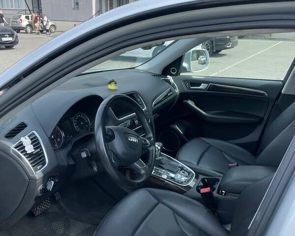 Серый Ауди Ку 5, объемом двигателя 1.98 л и пробегом 143 тыс. км за 16000 $, фото 34 на Automoto.ua