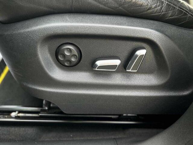 Серый Ауди Ку 5, объемом двигателя 3 л и пробегом 242 тыс. км за 14700 $, фото 11 на Automoto.ua