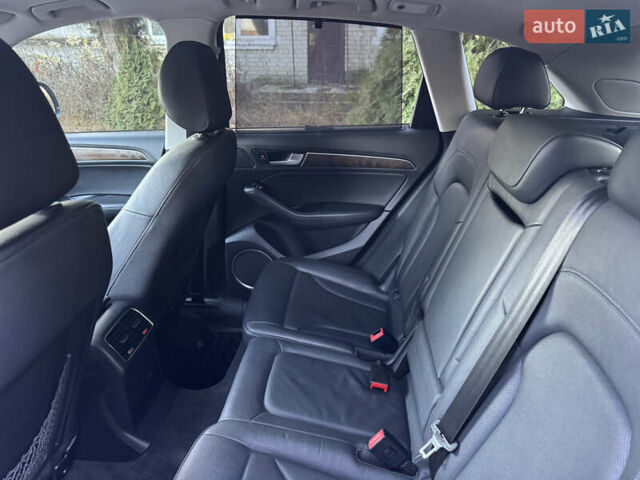 Сірий Ауді Ку 5, об'ємом двигуна 1.98 л та пробігом 126 тис. км за 14799 $, фото 67 на Automoto.ua