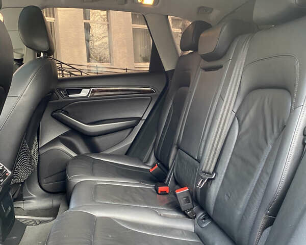 Серый Ауди Ку 5, объемом двигателя 3 л и пробегом 298 тыс. км за 16900 $, фото 21 на Automoto.ua