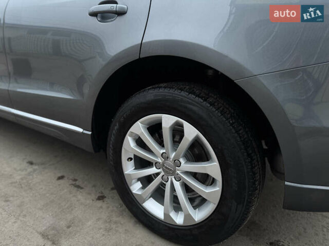 Сірий Ауді Ку 5, об'ємом двигуна 2 л та пробігом 175 тис. км за 15000 $, фото 16 на Automoto.ua