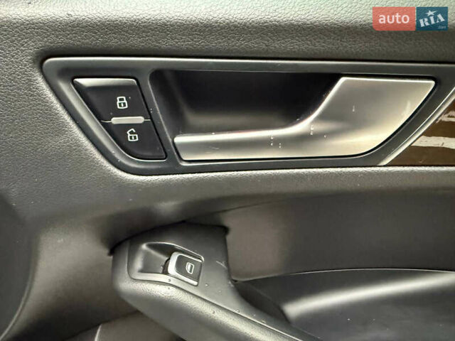 Серый Ауди Ку 5, объемом двигателя 2 л и пробегом 252 тыс. км за 13250 $, фото 10 на Automoto.ua