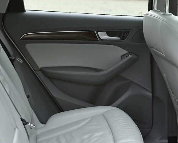 Ауді Ку 5 2013 у Дубно на Automoto.ua Сірий Ауді Ку 5, об'ємом двигуна 2 л та пробігом 246 тис. км за 11999 $, фото 46 на Automoto.ua