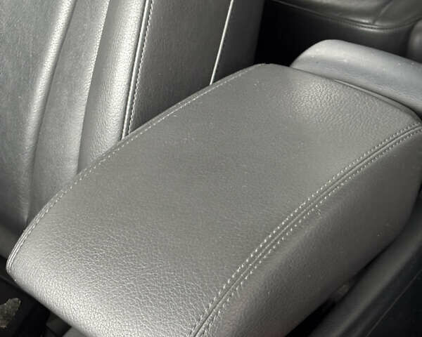 Серый Ауди Ку 5, объемом двигателя 2 л и пробегом 227 тыс. км за 12900 $, фото 28 на Automoto.ua