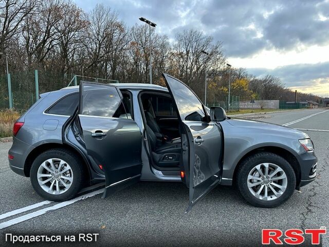 Серый Ауди Ку 5, объемом двигателя 2 л и пробегом 160 тыс. км за 15900 $, фото 2 на Automoto.ua