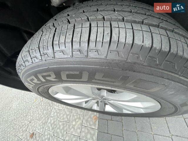 Серый Ауди Ку 5, объемом двигателя 2 л и пробегом 180 тыс. км за 14000 $, фото 13 на Automoto.ua