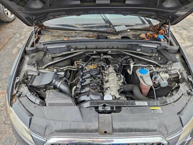 Серый Ауди Ку 5, объемом двигателя 2 л и пробегом 109 тыс. км за 3100 $, фото 10 на Automoto.ua