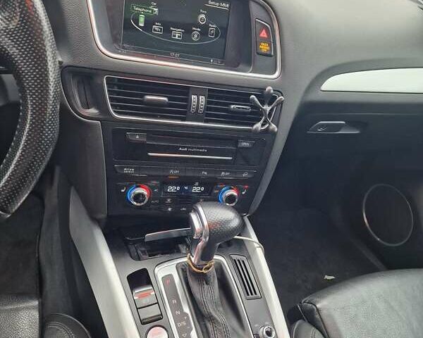 Серый Ауди Ку 5, объемом двигателя 3 л и пробегом 208 тыс. км за 18000 $, фото 8 на Automoto.ua