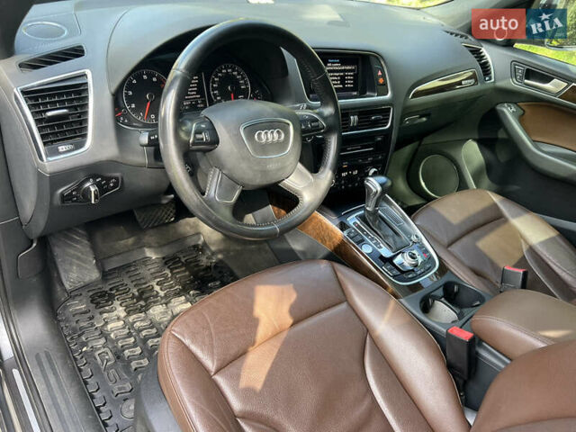 Серый Ауди Ку 5, объемом двигателя 3 л и пробегом 190 тыс. км за 17000 $, фото 24 на Automoto.ua