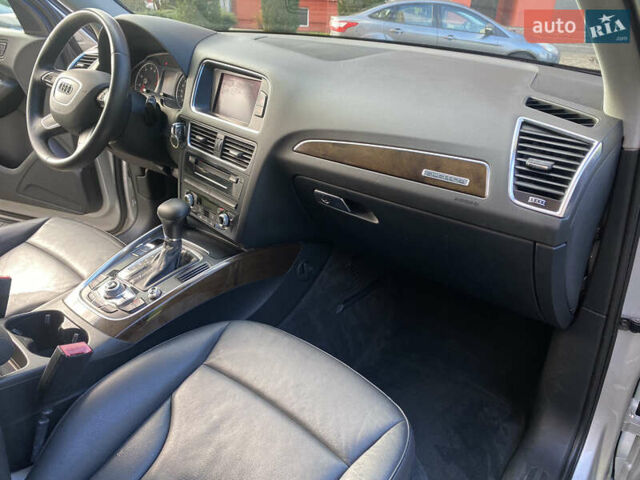Серый Ауди Ку 5, объемом двигателя 2 л и пробегом 140 тыс. км за 12500 $, фото 27 на Automoto.ua