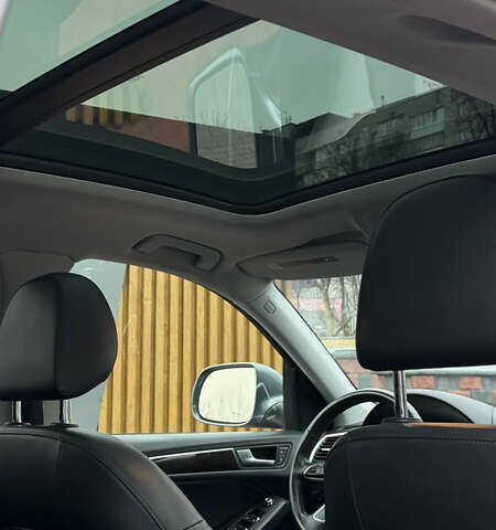 Серый Ауди Ку 5, объемом двигателя 1.98 л и пробегом 223 тыс. км за 12700 $, фото 21 на Automoto.ua