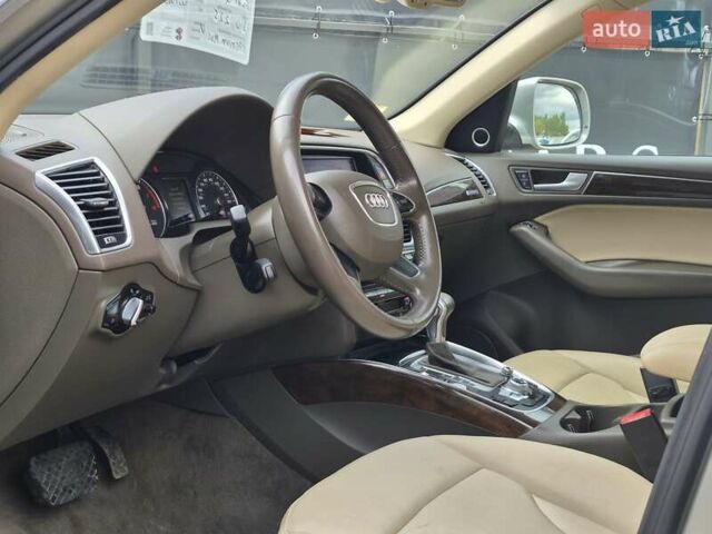 Сірий Ауді Ку 5, об'ємом двигуна 2 л та пробігом 190 тис. км за 14999 $, фото 5 на Automoto.ua