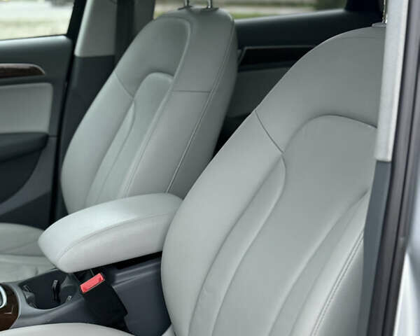 Сірий Ауді Ку 5, об'ємом двигуна 2 л та пробігом 246 тис. км за 11900 $, фото 25 на Automoto.ua