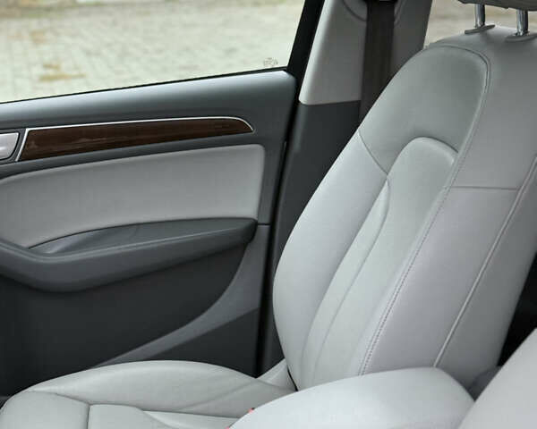 Ауді Ку 5 2013 у Дубно на Automoto.ua Сірий Ауді Ку 5, об'ємом двигуна 2 л та пробігом 246 тис. км за 11999 $, фото 30 на Automoto.ua