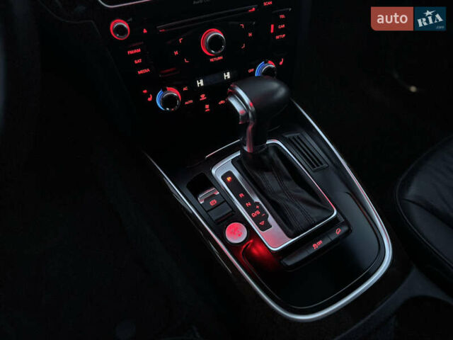 Серый Ауди Ку 5, объемом двигателя 2 л и пробегом 187 тыс. км за 12900 $, фото 20 на Automoto.ua