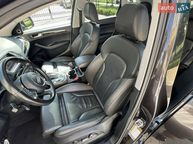 Сірий Ауді Ку 5, об'ємом двигуна 1.98 л та пробігом 202 тис. км за 16799 $, фото 17 на Automoto.ua