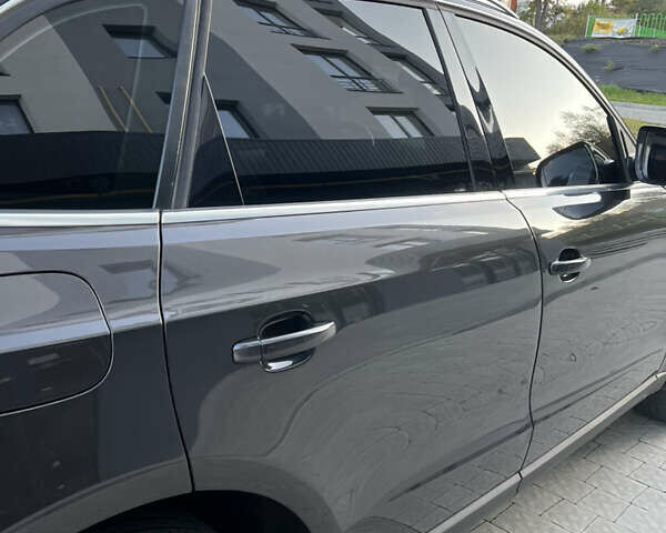 Сірий Ауді Ку 5, об'ємом двигуна 2 л та пробігом 284 тис. км за 15200 $, фото 4 на Automoto.ua