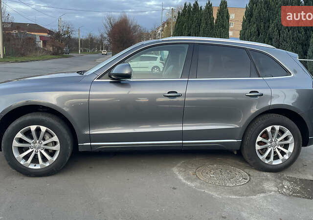 Сірий Ауді Ку 5, об'ємом двигуна 2 л та пробігом 213 тис. км за 13100 $, фото 2 на Automoto.ua