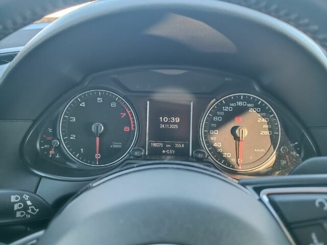 Серый Ауди Ку 5, объемом двигателя 2 л и пробегом 200 тыс. км за 15900 $, фото 5 на Automoto.ua