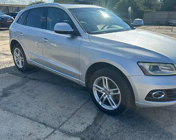Сірий Ауді Ку 5, об'ємом двигуна 2 л та пробігом 379 тис. км за 10900 $, фото 1 на Automoto.ua