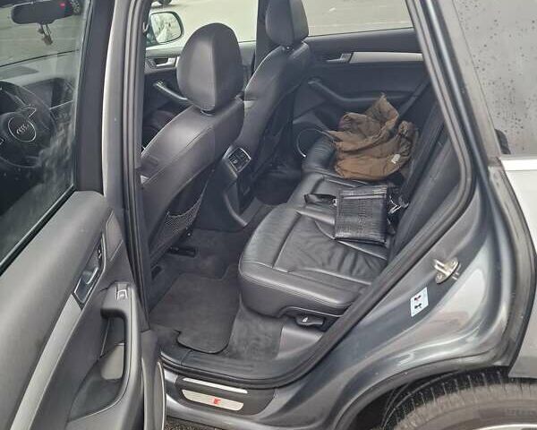 Серый Ауди Ку 5, объемом двигателя 3 л и пробегом 208 тыс. км за 18000 $, фото 11 на Automoto.ua