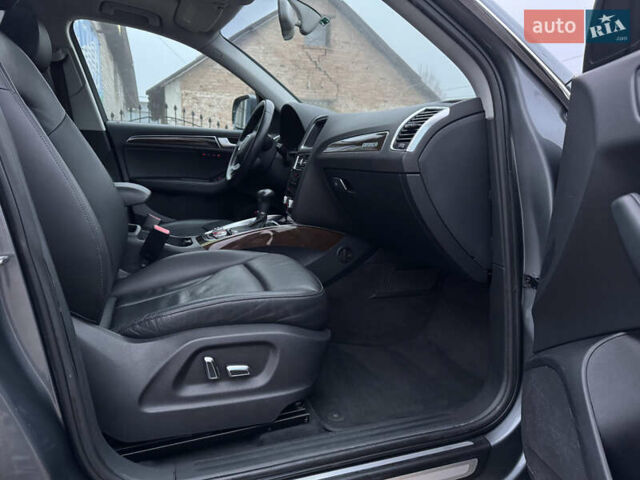 Сірий Ауді Ку 5, об'ємом двигуна 2 л та пробігом 175 тис. км за 15000 $, фото 50 на Automoto.ua