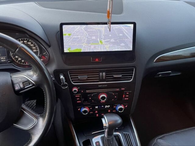 Серый Ауди Ку 5, объемом двигателя 2 л и пробегом 213 тыс. км за 13100 $, фото 6 на Automoto.ua