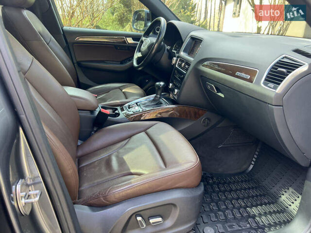 Серый Ауди Ку 5, объемом двигателя 3 л и пробегом 190 тыс. км за 17000 $, фото 32 на Automoto.ua