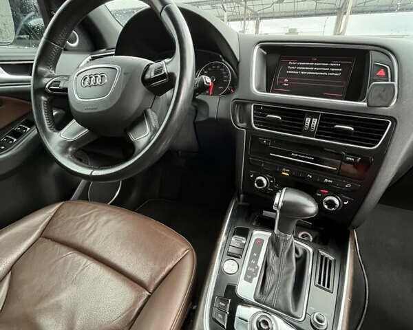 Сірий Ауді Ку 5, об'ємом двигуна 2.97 л та пробігом 256 тис. км за 16499 $, фото 11 на Automoto.ua