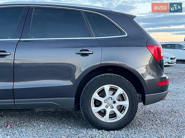Ауди Ку 5 2013 в Львове на Automoto.ua Серый Ауди Ку 5, объемом двигателя 2 л и пробегом 283 тыс. км за 17690 $, фото 1 на Automoto.ua